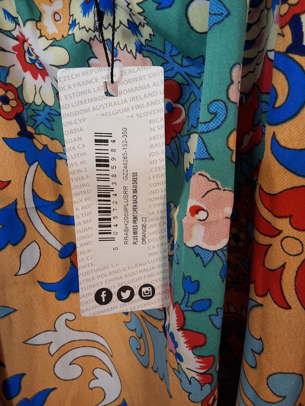 NWT Boohoo Plus Mixed Print Open Back Maxi Dress Size Size 18 Boho Floral - Picture 3 of 7